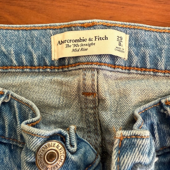 Abercrombie & Fitch the 90’s Straight Mid Rise Jeans - Picture 2 of 7